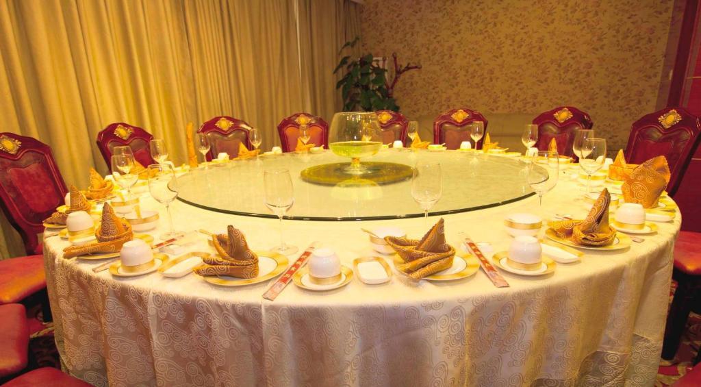 Tianhe Hotel Chengdu Buitenkant foto